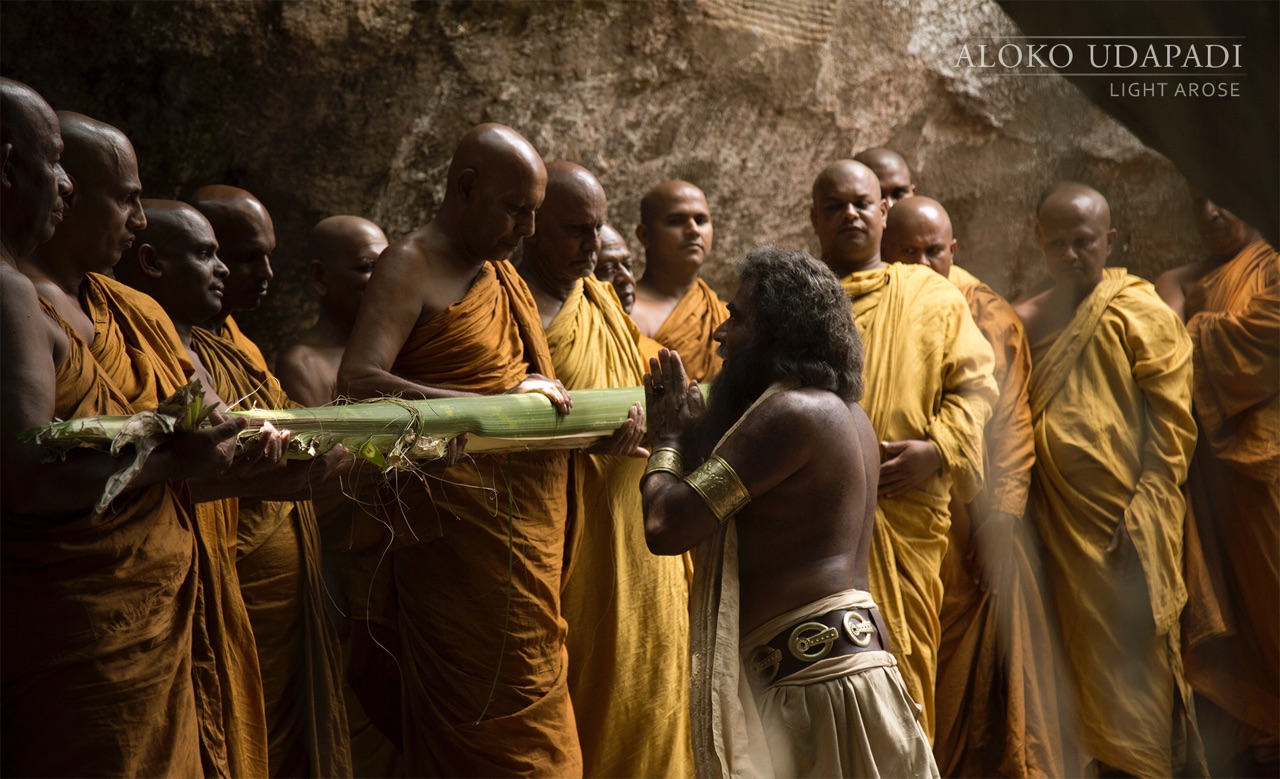 Aloko Udapadi: Buddhist monks accepting donation